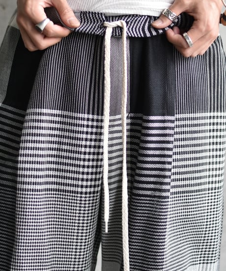 superNova. Mesh pants - Check
