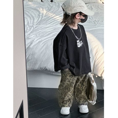 《即納》 leopard denim pants
