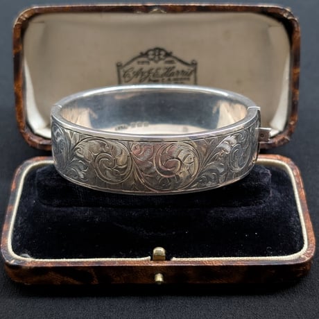 値下げセールヴィンテージ80s vintage バングル CODY SANDERSON×TAKAHIROMIYASHITA TheSoloIst． 6スターバングル