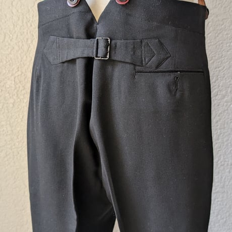 燕尾服 | STORES 燕尾服 | STORES