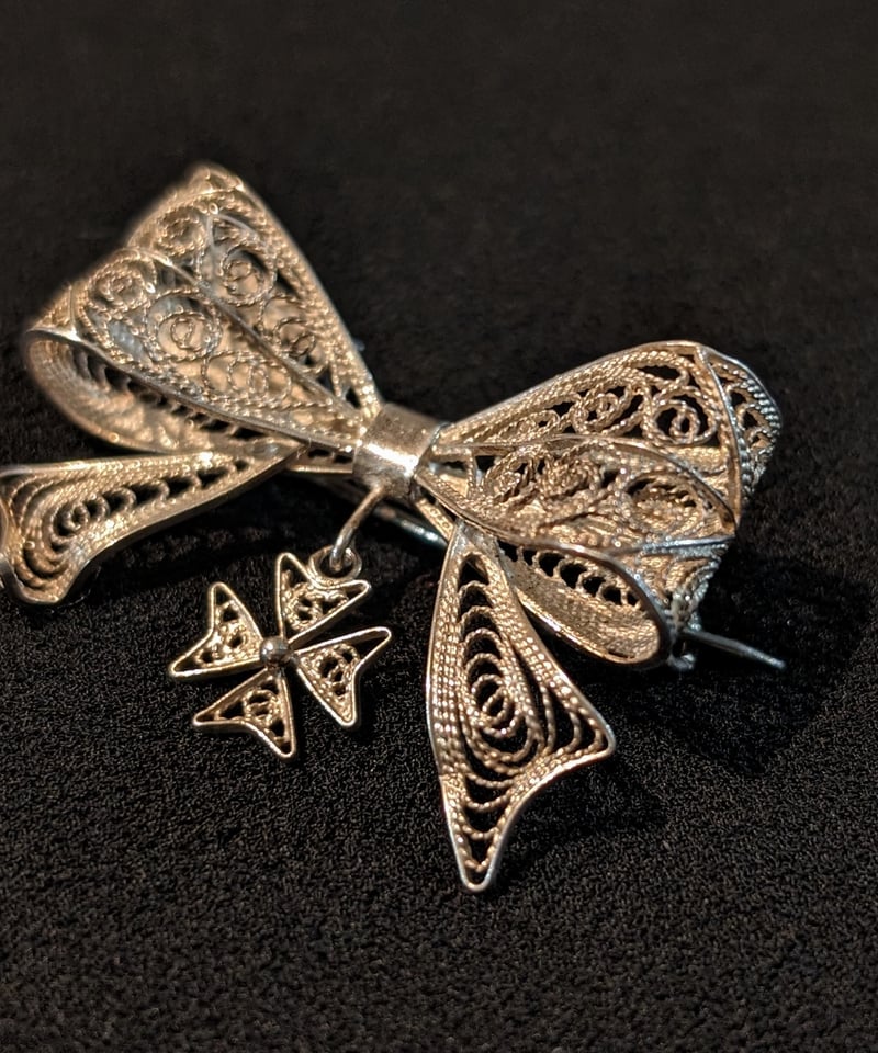 フィリグリーシルバー リボンブローチ AS26 | European Vintage & An