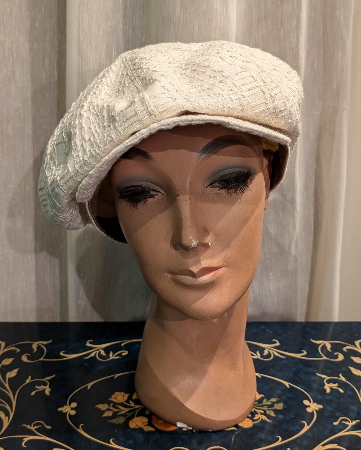 超ビックキャスケット 直径約40cm サイズ60比較画像有り ビッグ