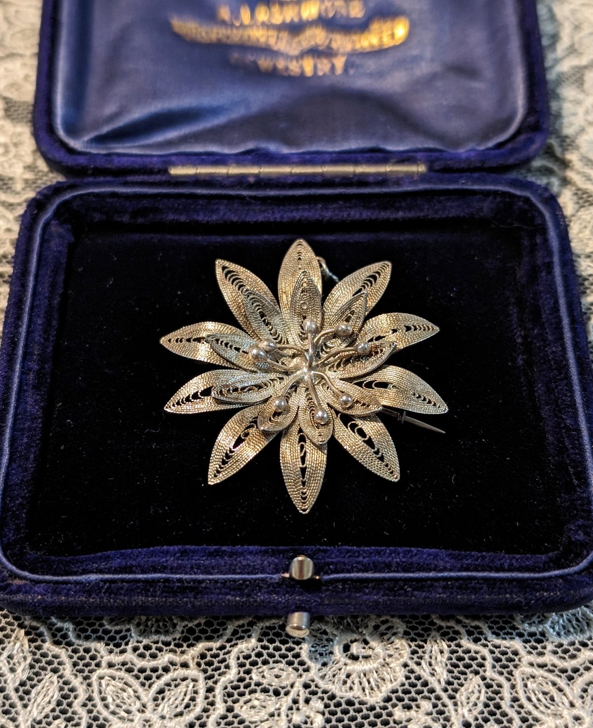 ヴィンテージ フィリグリー ブローチ fit=scale-down,w=1200