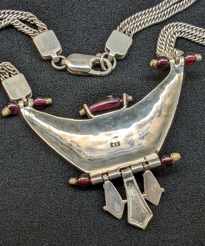 イタリア製ボヘミアンジュエリー シルバーネックレス(半月型) AS162