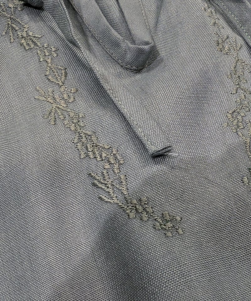 うぐいす色 スモッキング刺繍ブラウス BL74 | European Vintage