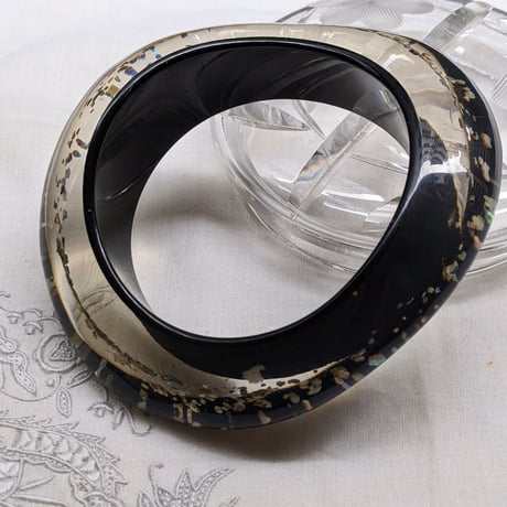 ビンテージルーサイトバングル Lucite Vintage Bangle Shell Blue | JUNK SHOP