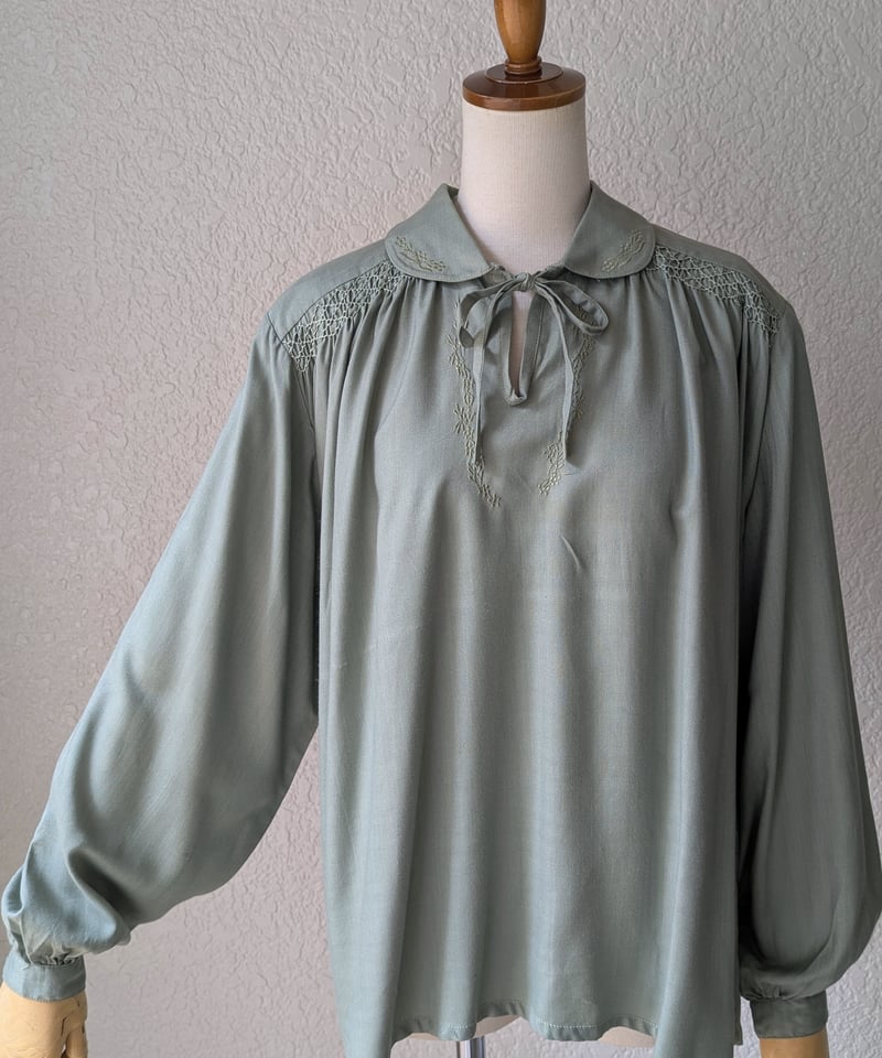 toro vintage購入 ヴィンテージ スモッキング ブラウス uncinq toro vintage購入 ヴィンテージ スモッキング ブラウス hooked