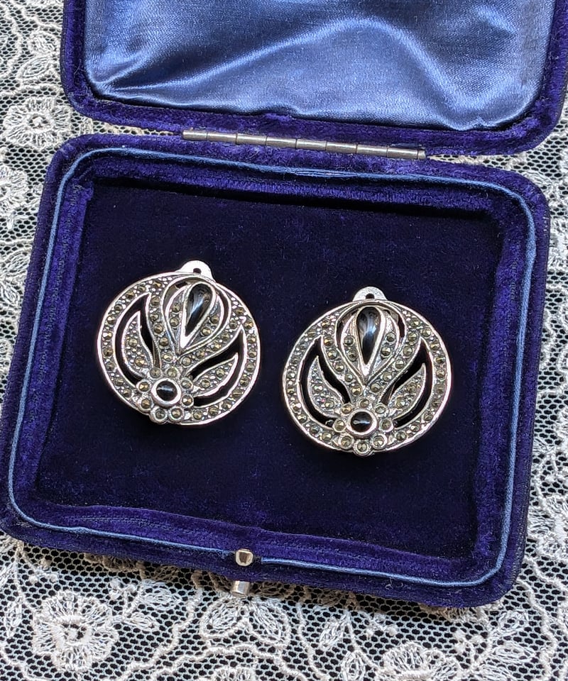 アールデコ様式 植物モチーフシルバー×オニキスイヤリング AS242