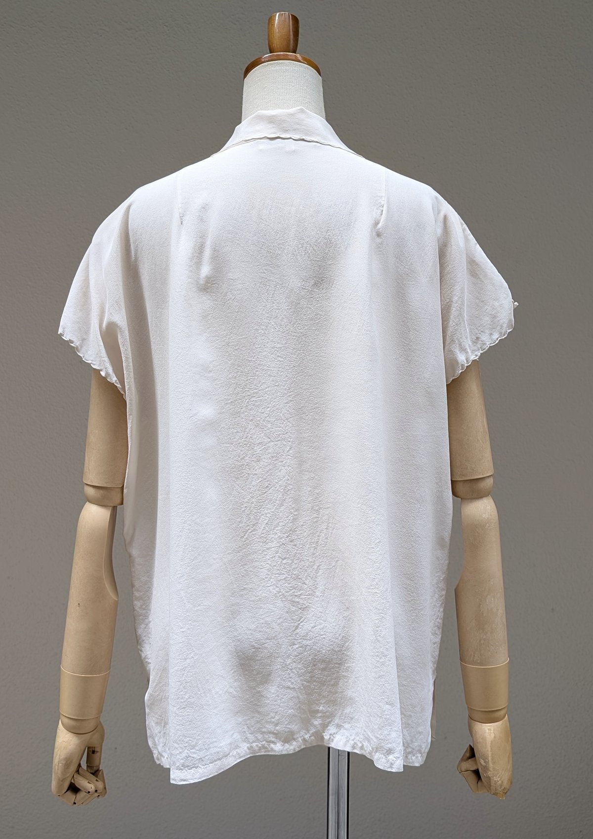 新品♡ PATINE シルクブラウス SUNMOTOYAMA 1980's スワトウ刺繍シルクブラウス BL97 | European Vintage &