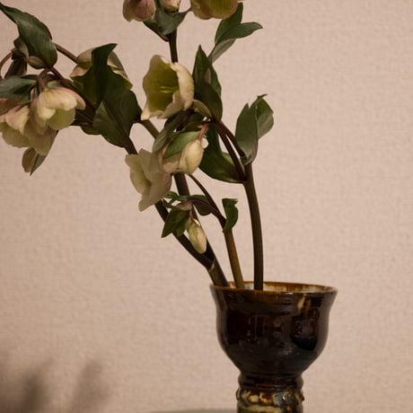 Vitange brown ceramic flower vase