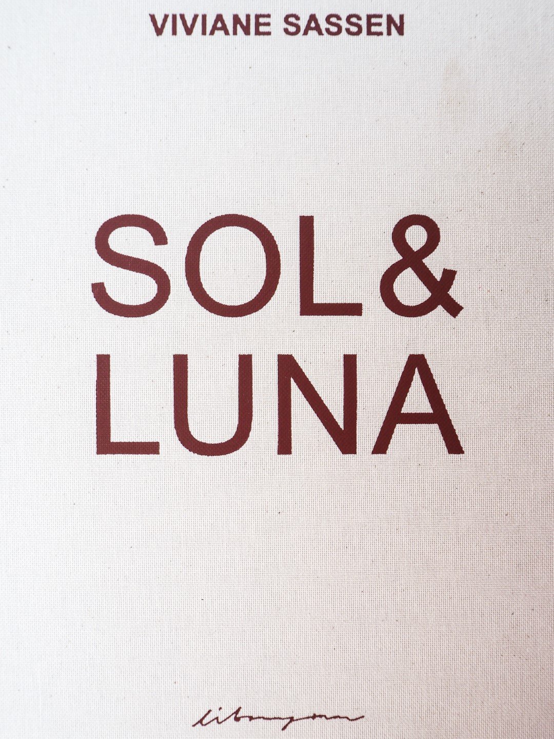 Viviane Sassen: Sol & Luna [THIRD EDITION] 、ヴィヴ