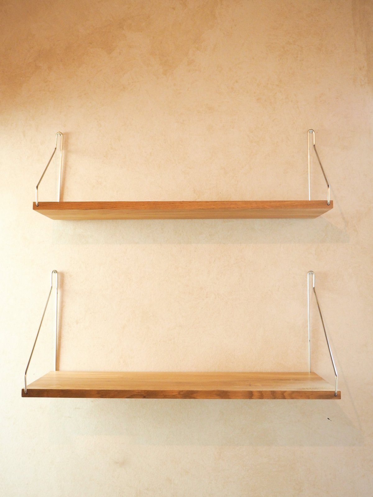 新品未使用【定価5万】FRAMA フラマ　ウォールシェルフ　壁付棚　スチール 新品未使用【定価5万】FRAMA フラマ ウォールシェルフ 壁付棚 スチール