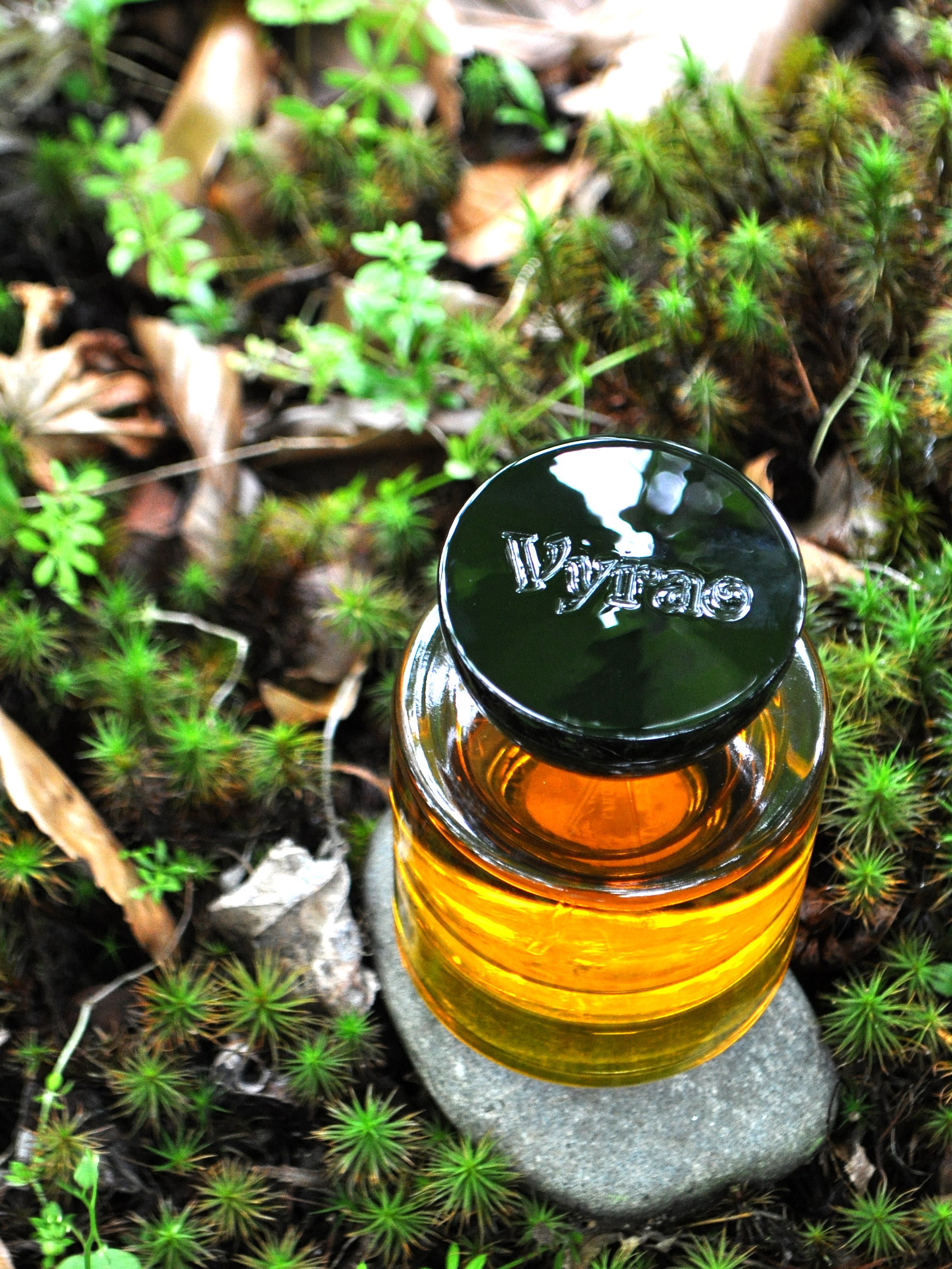 Vyrao Magnetic 70 EDP 50ml 「引き寄せ・保護」 バイラオ 香水 三重