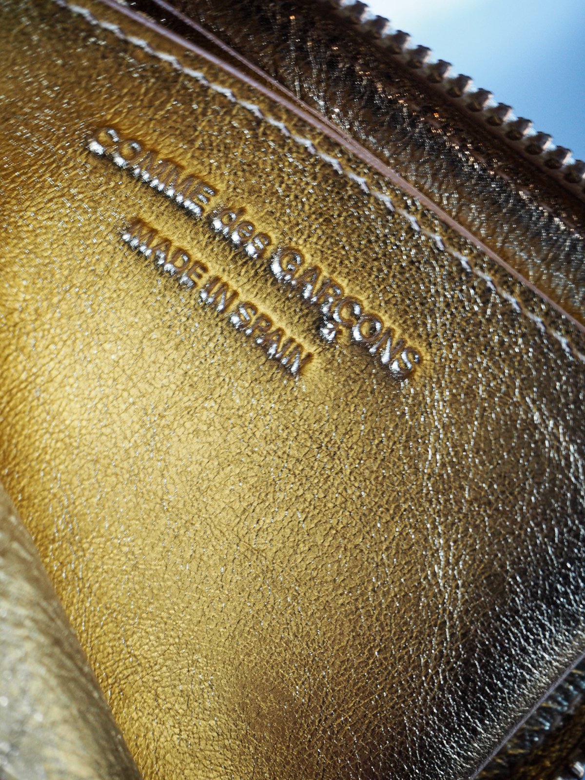 g*e様 未使用 COMME des GARCONS ギャルソン ゴールド L字 COMME des GARCONS L字型 ZIPウォレット ゴールド(ゴールド