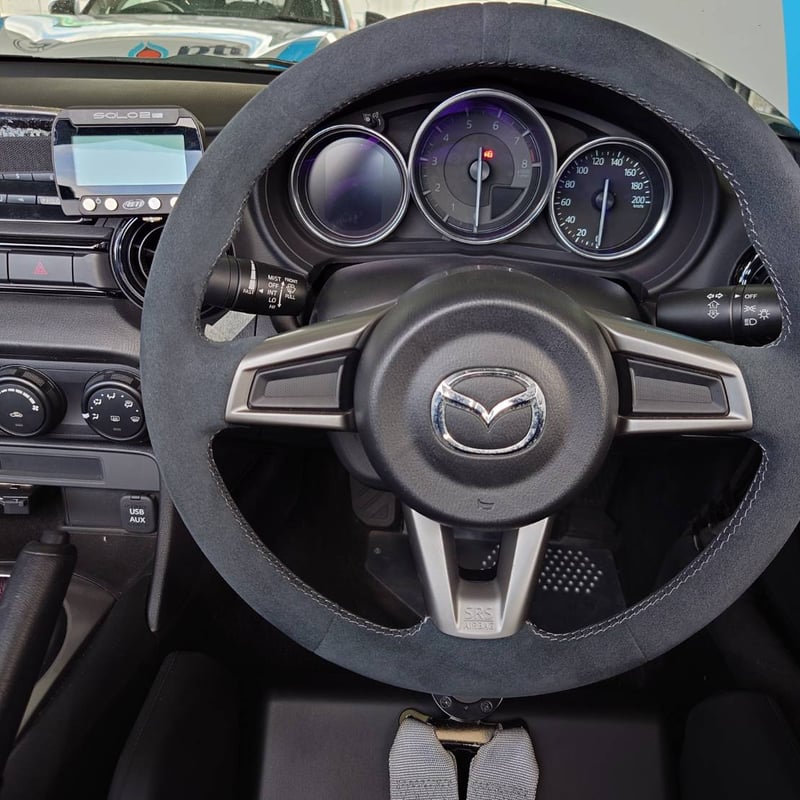 STI ウルトラスエードステアリング ステアリングホイール（ウルトラスエード）：LEVORG（VM