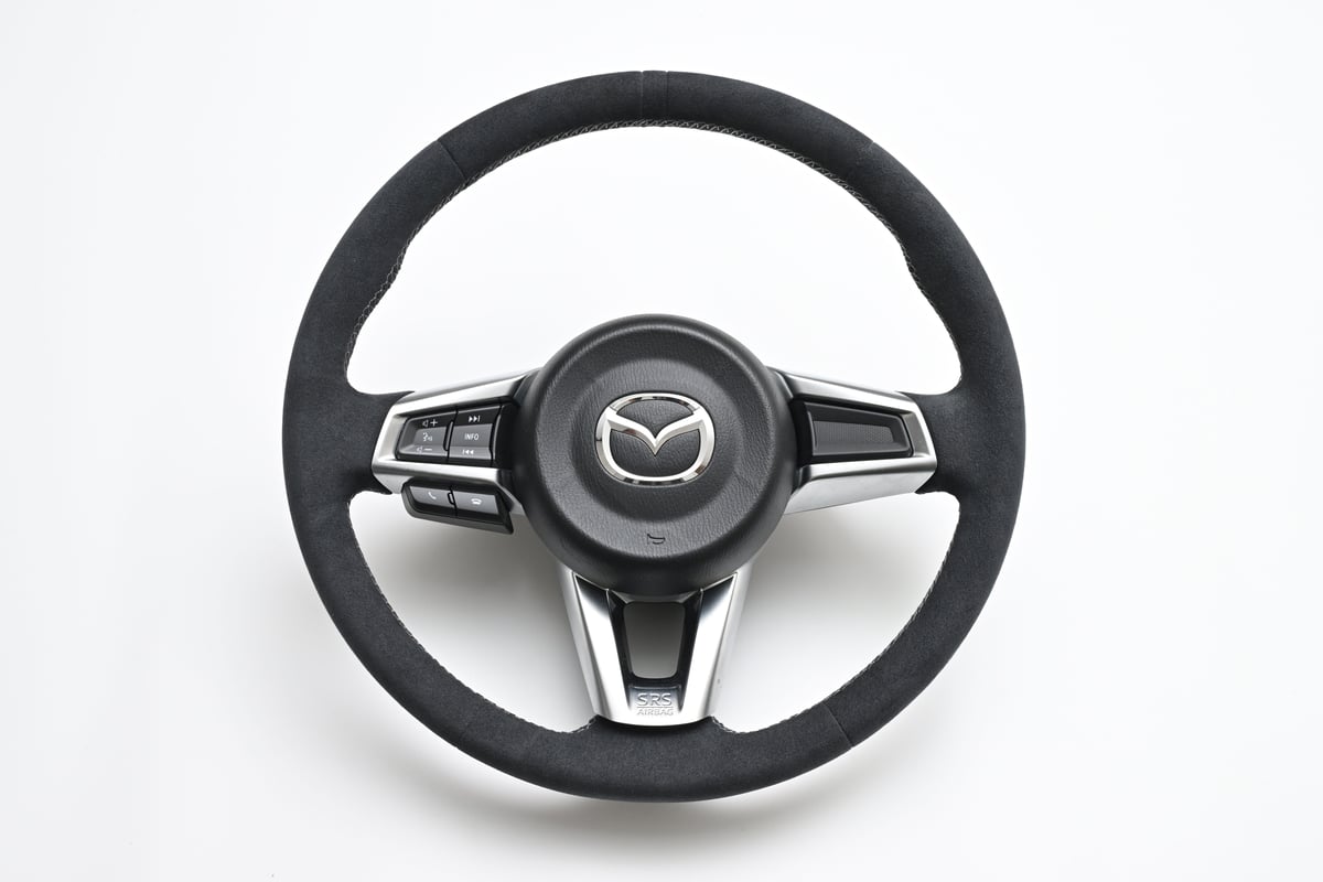 STARK ウルトラ スエード ステアリング（シルバーステッチ） | STARK LLC