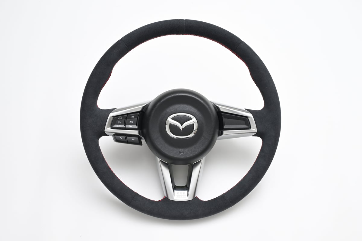 STARK ウルトラ スエード ステアリング（レッドステッチ） | STARK LLC