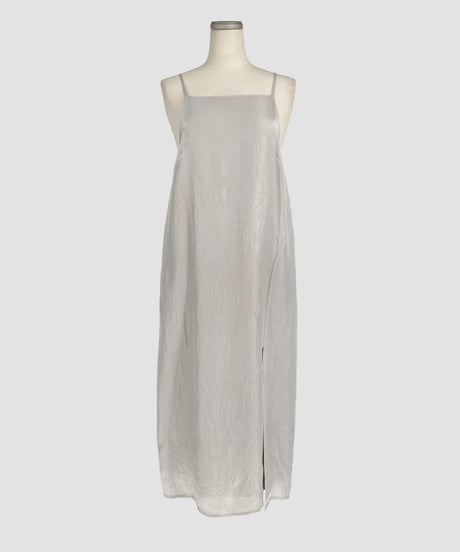 SILKY CRINKLE SLIT DRESS