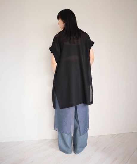 RELAXED MESH PANEL VEST