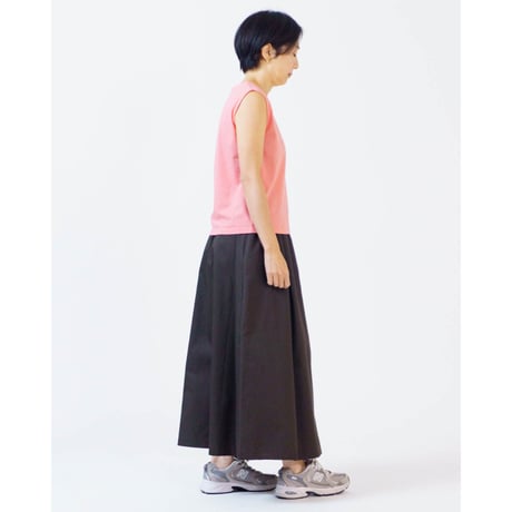 タンクトップ LUEUF