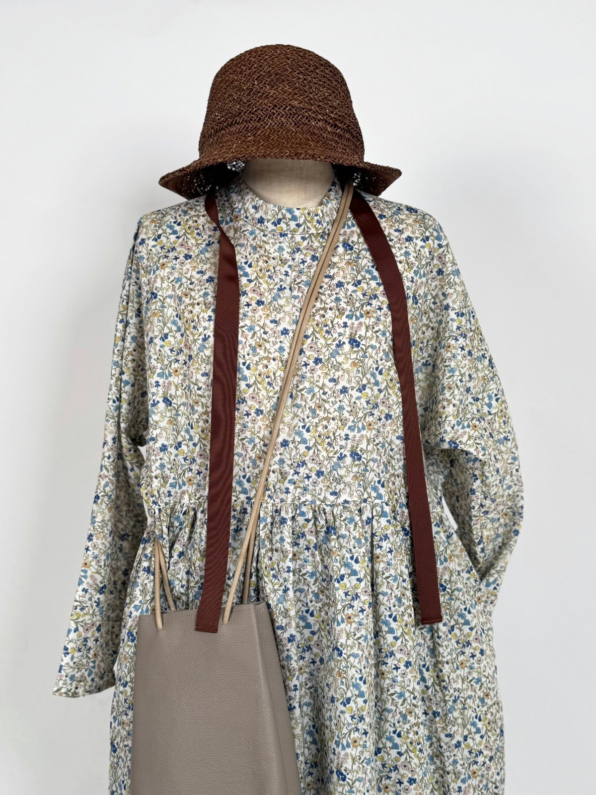 花柄ギャザーワンピース | LUEUF