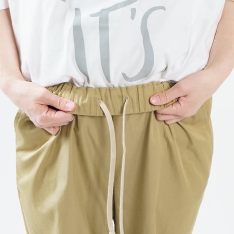 ストレートパンツ LUEUF