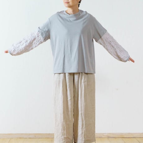 袖シュリンクレースプルオーバー LUEUF