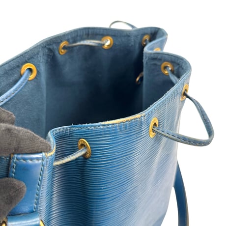 LOUIS VUITTON エピ ブルー プチノエ M44105 ショルダーバッグ