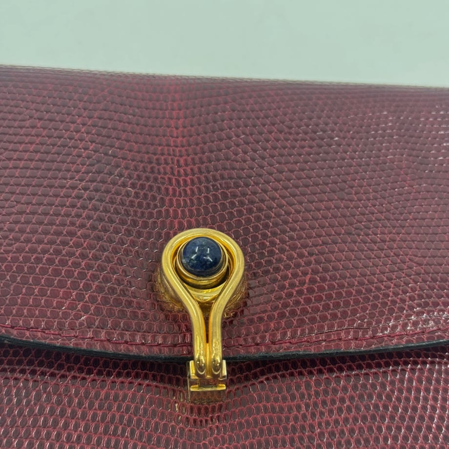 693297108c0c2700015f71bc