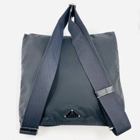 PRADAショルダー　ナイロン　ブラック