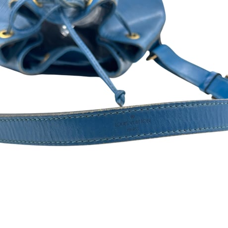 LOUIS VUITTON エピ ブルー プチノエ M44105 ショルダーバッグ