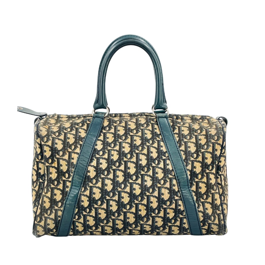 69706a0af7672e0001b6fd7a