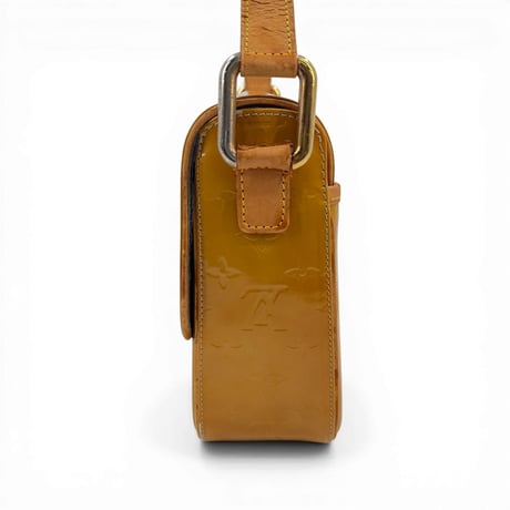 LOUIS VUITTON モノグラム ヴェルニ クリスティGM M91147 ショルダーバッグ