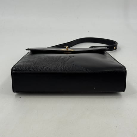 LOUIS VUITTON スパルタ オペラライン エピ ターンロック ショルダーバッグ M63942