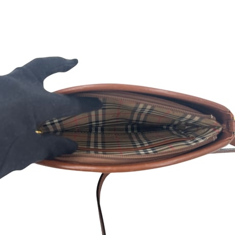 BURBERRY　ショルダーバッグ　ブラウン