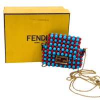 FENDI　イヤホンケース　チェーンショルダー