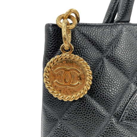 CHANEL　キャビアスキンデカココマーク　Wチェーントートバッグ