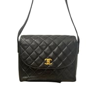 CHANEL　ショルダー　ラムスキン