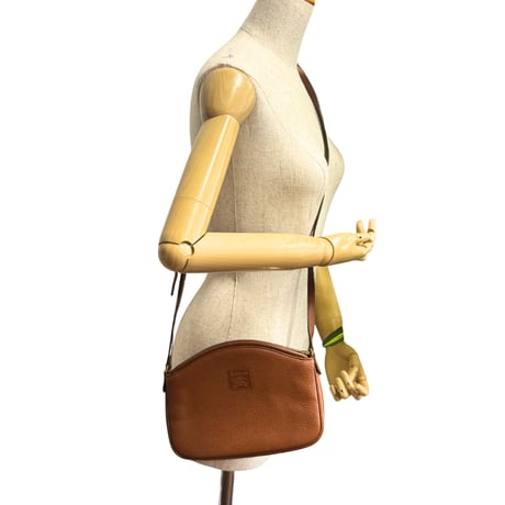 BURBERRY　ショルダーバッグ　ブラウン