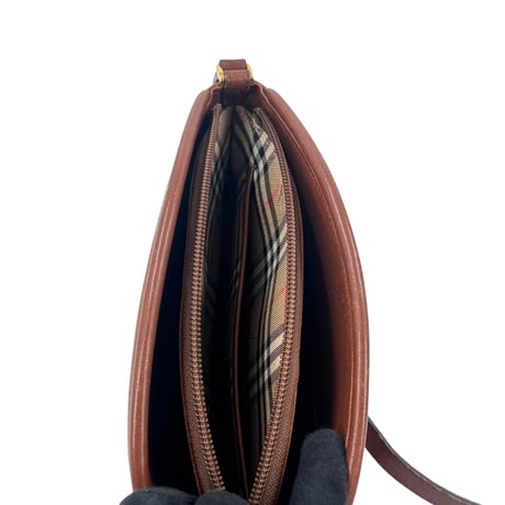 BURBERRY　ショルダーバッグ　ブラウン