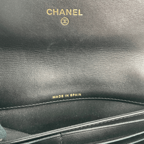 CHANEL　キャビアスキン　フィリグリー
