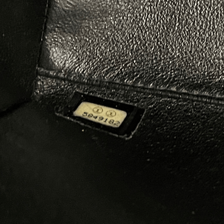 CHANEL　レザー　マトラッセ　ワンショルダーバッグ