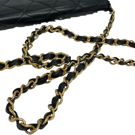CHANEL　パリ限定　チェーンショルダーバッグ