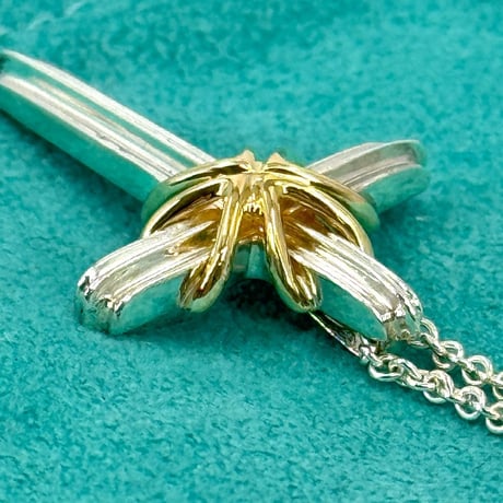 TIFFANY シルバー ネックレス 925 750 シグネチャー クロス ペンダント チェーン