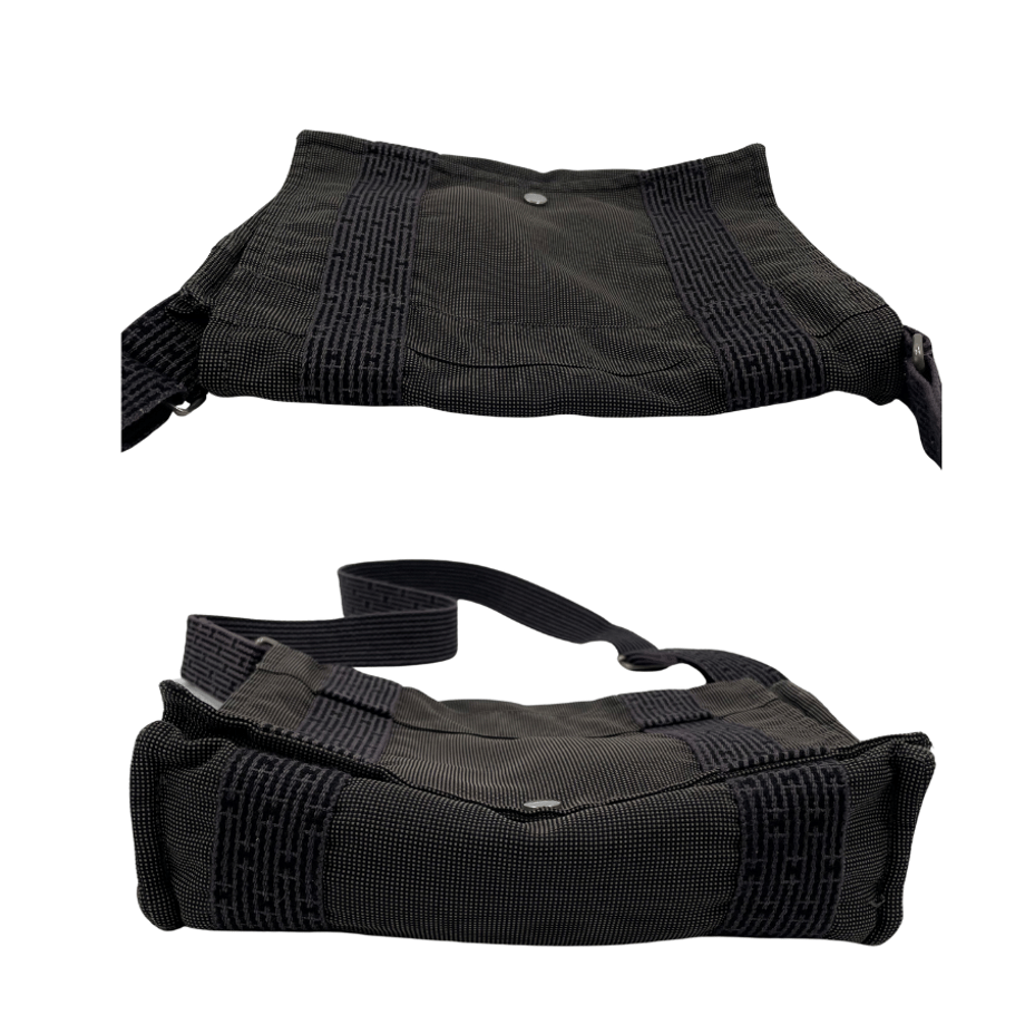 6735593afafd8b023f6e8af3