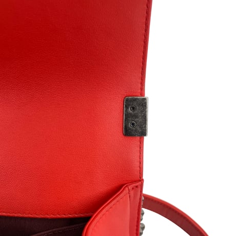 CHANEL　ボーイシャネル　Vステッチ