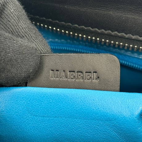 BVLGARI ブラックレザー ショルダーバッグ