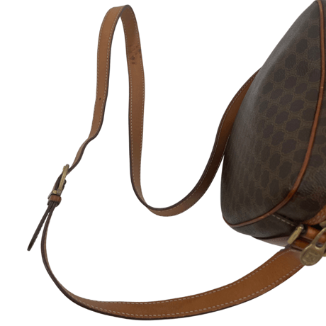 CELINE　ショルダーバッグ　マカダム柄