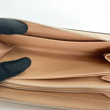 LOUIS VUITTON　エピ　ジッピー・ウォレット　デュンヌ