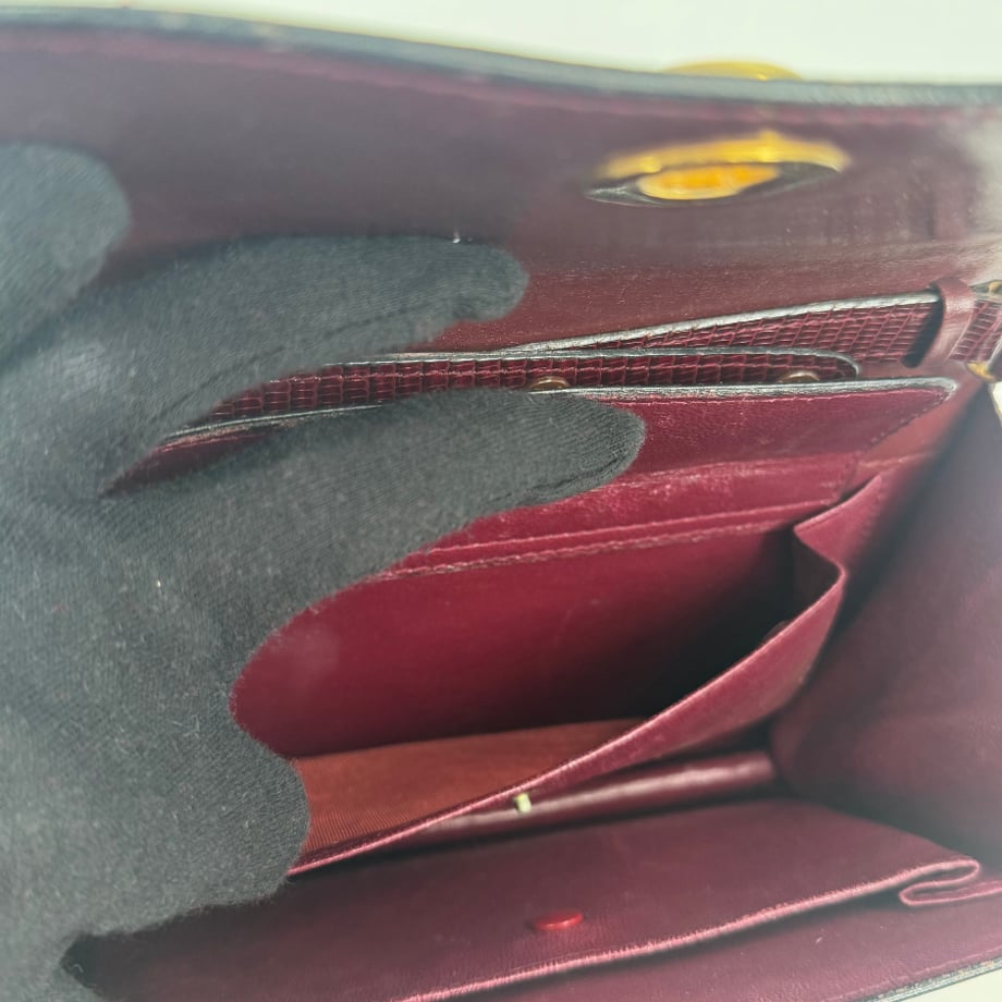 693297108c0c2700015f71bc